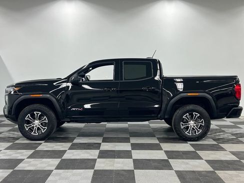 Used 2025 GMC Canyon AT4 AWD/4WD image 6