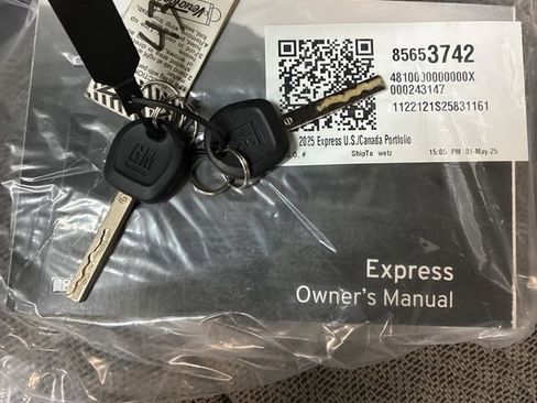 Used 2025 Chevrolet Express 2500 Extended w/ Communications Package image 34