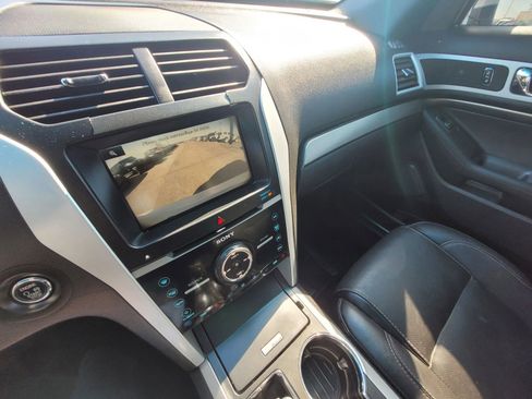 Used 2015 Ford Explorer Sport w/ Equipment Group 401A image 10