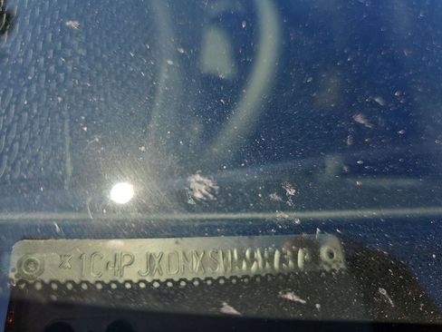 Used 2025 Jeep Wrangler Sport S image 10