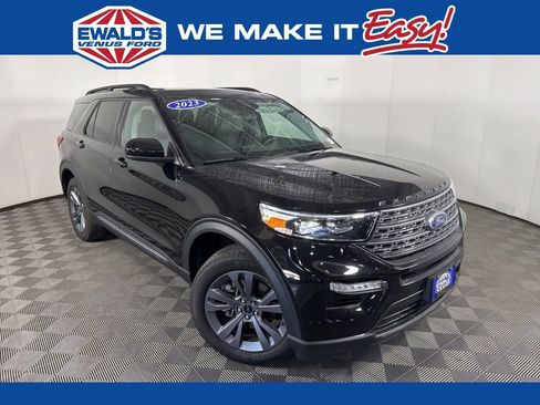 Used 2023 Ford Explorer XLT w/ Equipment Group 202A AWD/4WD image 1