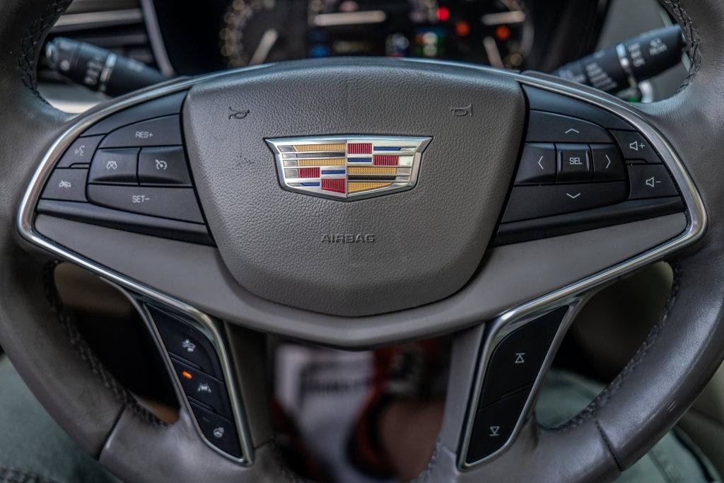 Used 2018 Cadillac XT5 Luxury w/ Driver Awareness Package FWD image 34