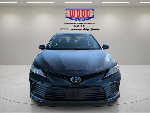 Used 2021 Toyota Camry LE image 8