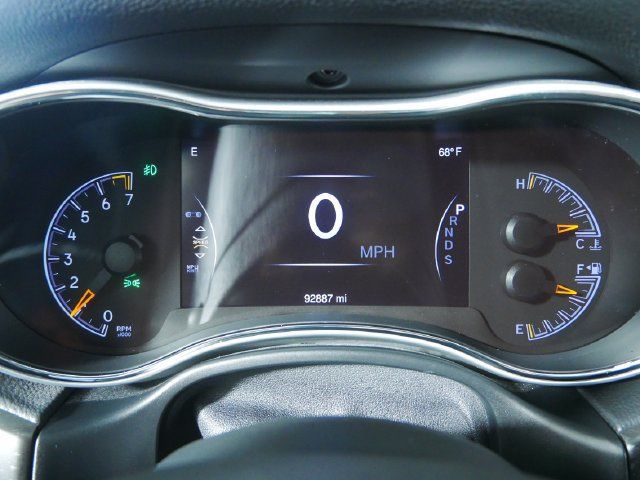 Used 2015 Jeep Grand Cherokee Altitude AWD/4WD image 33