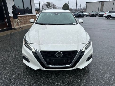 Used 2022 Nissan Altima 2.5 SV w/ SV Premium Package image 10