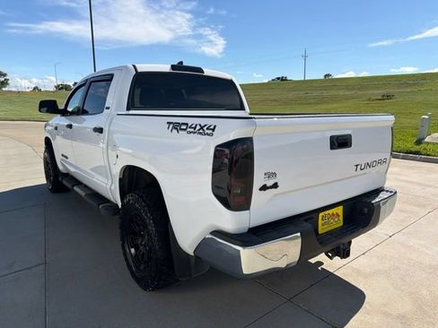 Used 2020 Toyota Tundra SR5 w/ SR5 Upgrade Package AWD/4WD image 5