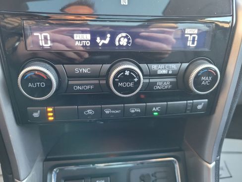 Used 2022 Subaru Ascent Limited w/ Technology Package image 40