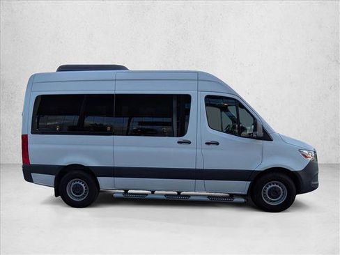 Used 2023 Mercedes-Benz Sprinter 2500 image 4