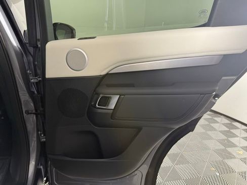 New 2026 Land Rover Discovery Limited Edition image 35