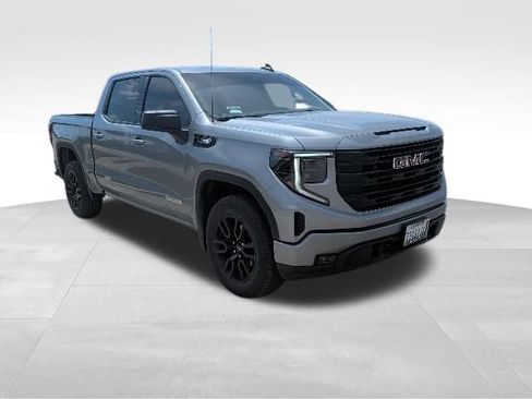 Used 2026 GMC Sierra 1500 Elevation AWD/4WD image 1