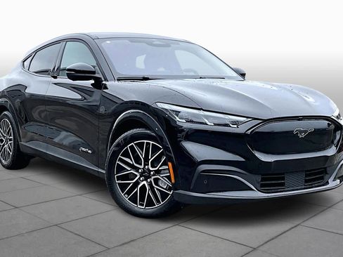 Used 2025 Ford Mustang Mach-E Premium image 2