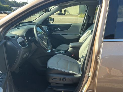 Used 2018 Chevrolet Equinox Premier FWD image 10