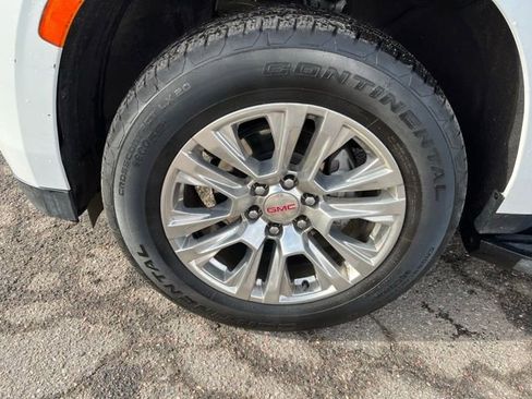 Used 2024 GMC Yukon Denali image 10