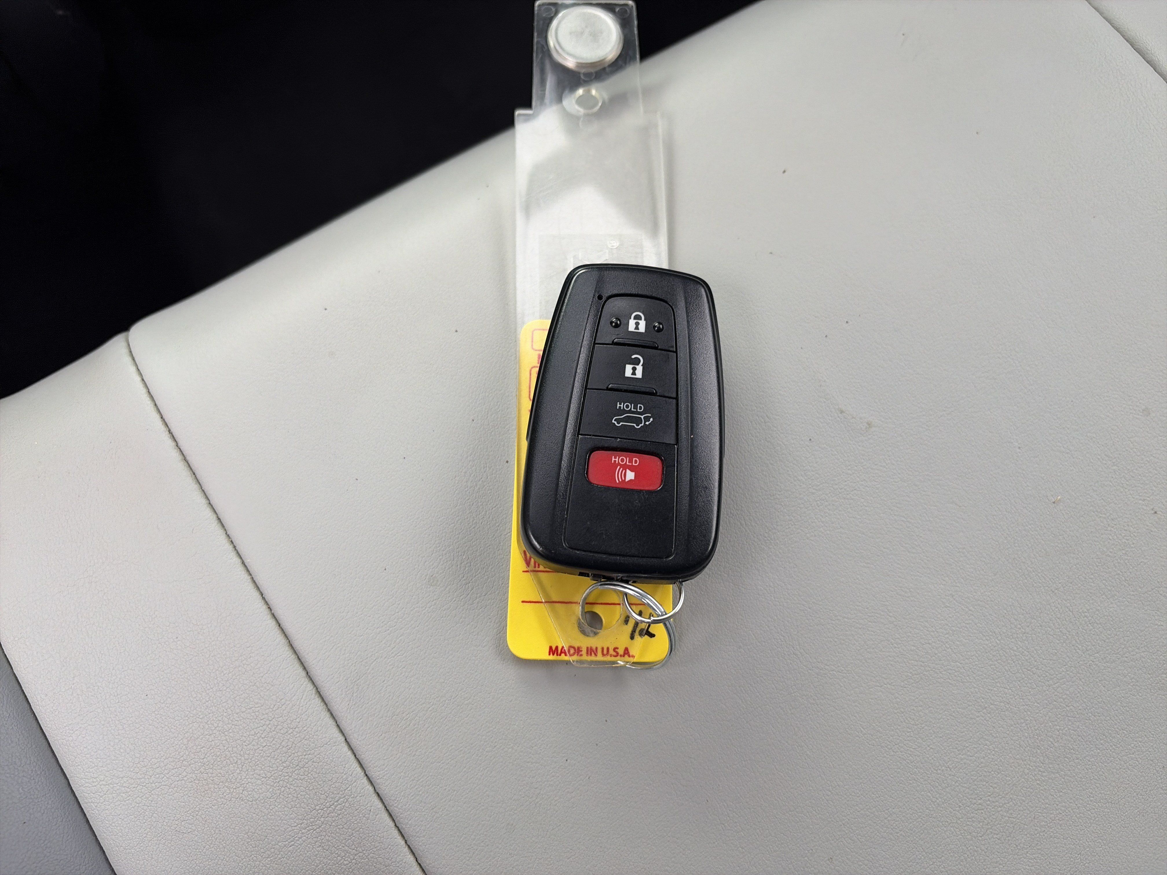 Used 2019 Toyota RAV4 Limited w/ Carpet Mat Package AWD/4WD image 30