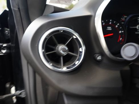Used 2020 Chevrolet Camaro SS RWD image 32