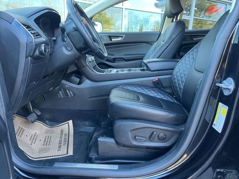 Used 2024 Ford Edge Titanium w/ Equipment Group 301A AWD/4WD image 17