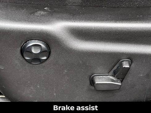 Used 2024 Dodge Durango GT image 23