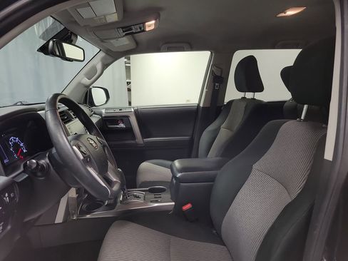 Used 2020 Toyota 4Runner SR5 image 12