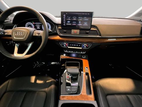 Used 2023 Audi Q5 2.0T Premium Plus w/ Premium Plus Package AWD/4WD image 16