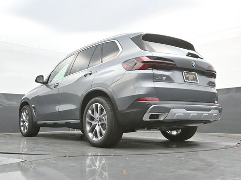 New 2026 BMW X5 sDrive40i w/ Climate Comfort Package RWD image 44