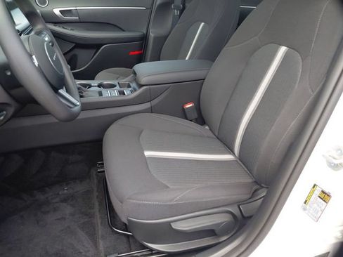 Used 2026 Hyundai Sonata SE FWD image 12