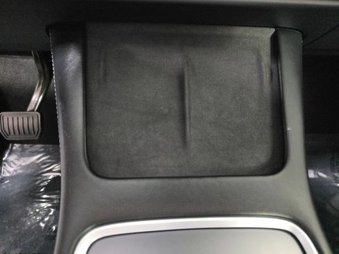 Used 2023 Tesla Model Y Long Range AWD/4WD image 29