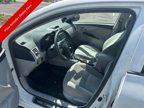 Used 2013 Toyota Corolla L FWD image 7