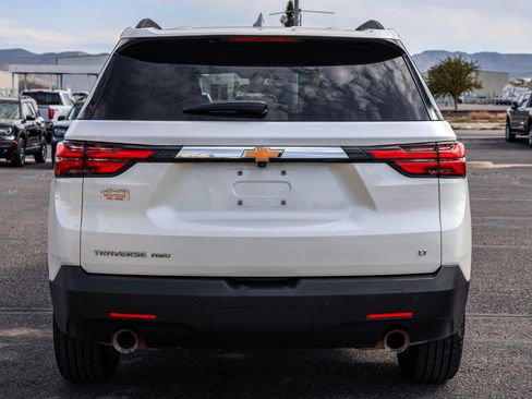 Used 2022 Chevrolet Traverse LT w/ LPO, Floor Liner Package image 5