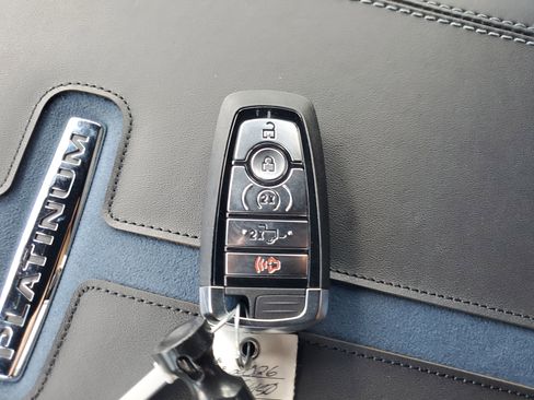 New 2026 Ford F450 Platinum w/ FX4 Off-Road Package image 22