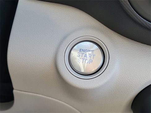 New 2026 Hyundai Venue SEL image 8