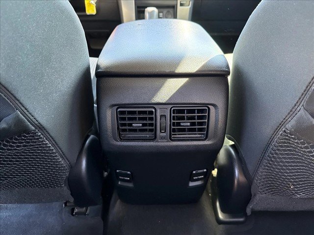 Used 2018 Toyota 4Runner SR5 AWD/4WD image 22
