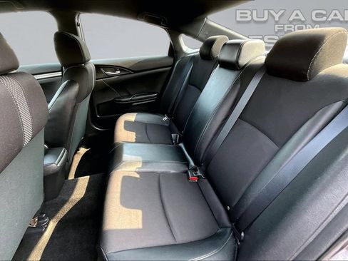Used 2019 Honda Civic Sport image 24