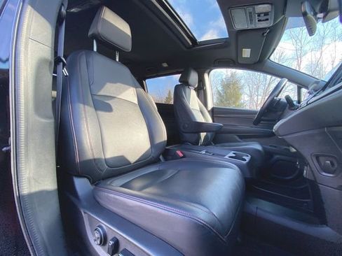 Used 2024 Honda Odyssey Sport image 26