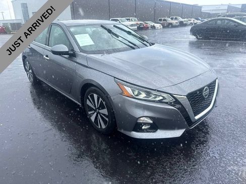 Used 2021 Nissan Altima 2.5 SL FWD image 3
