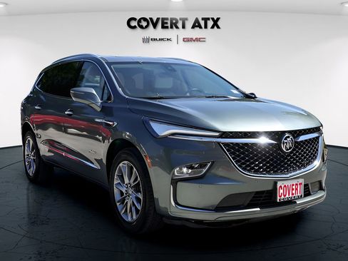 Used 2023 Buick Enclave Avenir w/ Avenir Technology Package FWD image 9