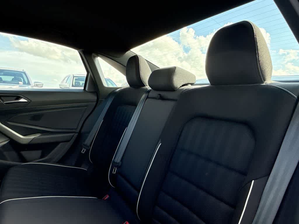 Certified 2023 Volkswagen Jetta Sport FWD image 22