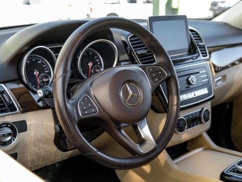 Used 2017 Mercedes-Benz GLE 350 w/ Premium 1 Package image 15