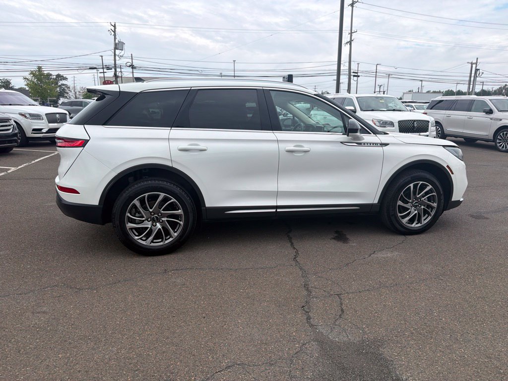 Certified 2022 Lincoln Corsair AWD w/ Equipment Group 101A image 8