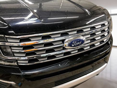 Used 2019 Ford Expedition Limited w/ Special Edition Package AWD/4WD image 22