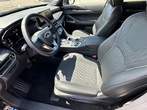 New 2026 INFINITI QX60 Autograph w/ Dark Cargo Package image 15