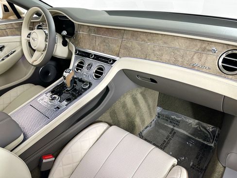 Certified 2023 Bentley Continental GT V8 AWD/4WD image 2
