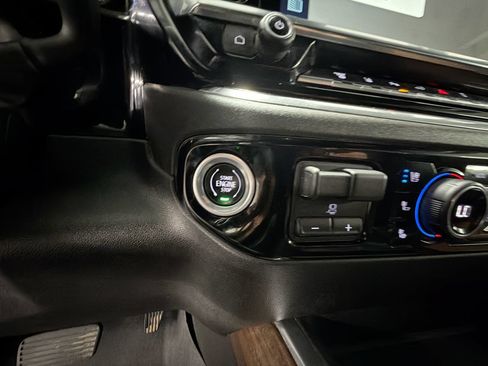 Certified 2024 Chevrolet Silverado 2500 High Country w/ High Country Premium Package AWD/4WD image 16