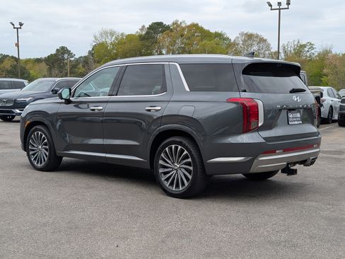 Used 2024 Hyundai Palisade Calligraphy image 7
