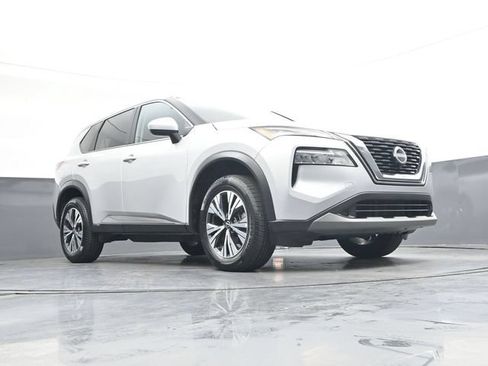 Used 2023 Nissan Rogue SV AWD/4WD image 31