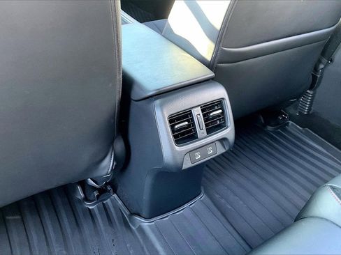 Certified 2025 Acura ADX A-Spec image 33