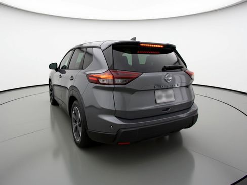Used 2025 Nissan Rogue SV image 6