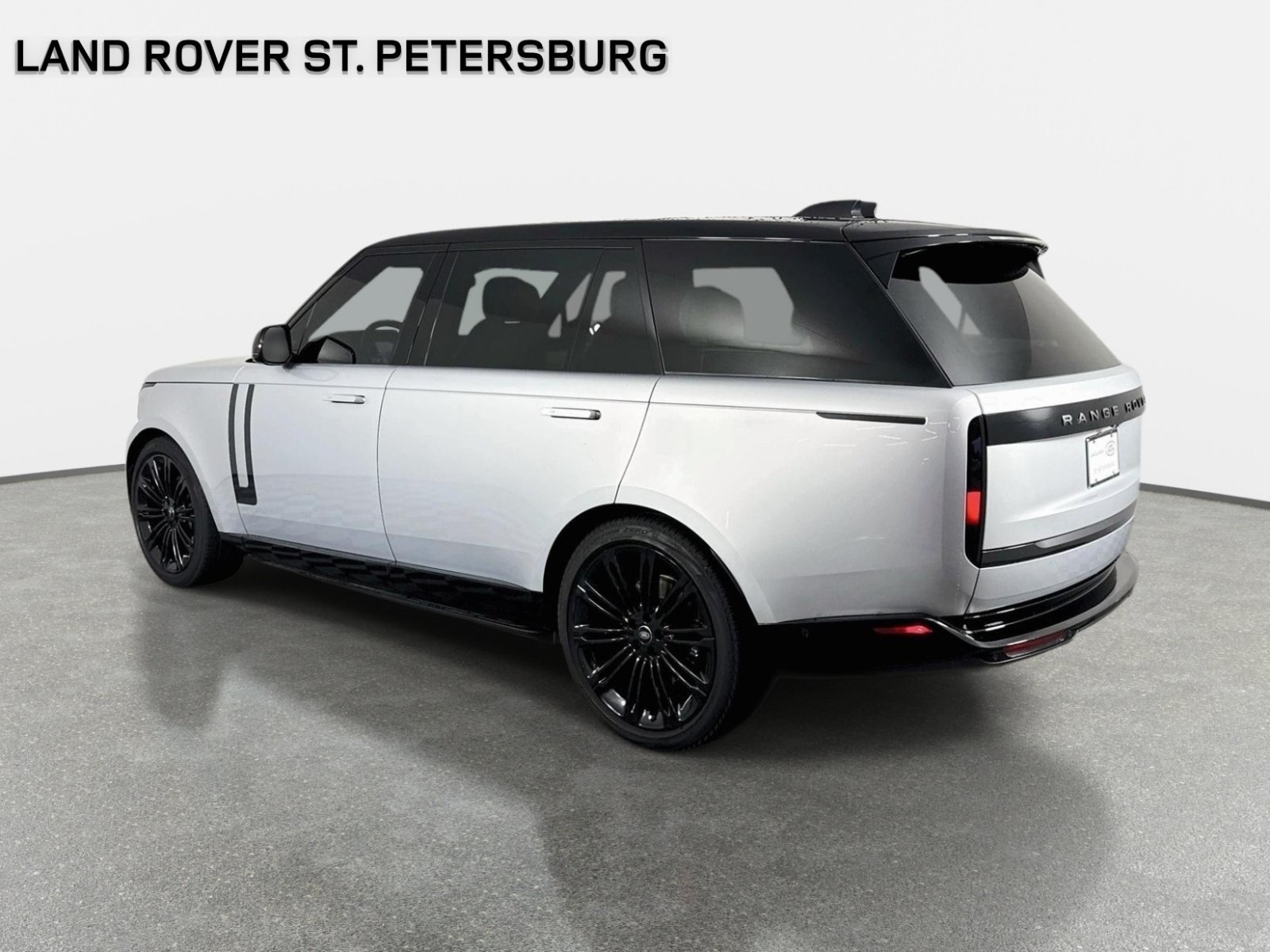Used 2024 Land Rover Range Rover Long Wheelbase SE AWD/4WD image 7
