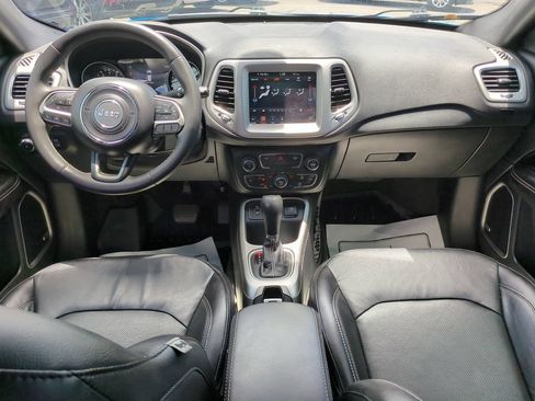 Used 2021 Jeep Compass Latitude w/ Sun and Sound Group FWD image 16