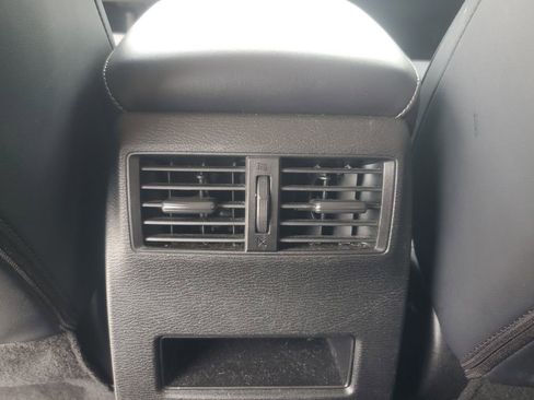 Used 2024 Mitsubishi Outlander SE image 14