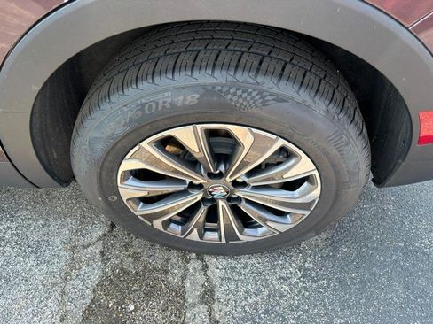 Used 2024 Buick Envision Preferred AWD/4WD image 8
